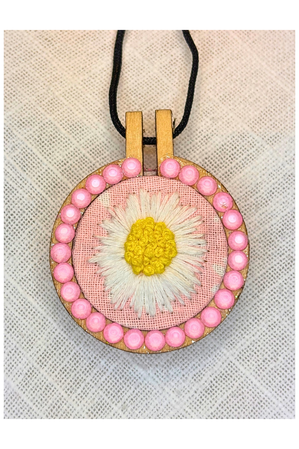 Daisy Daydream Mini Embroidery
