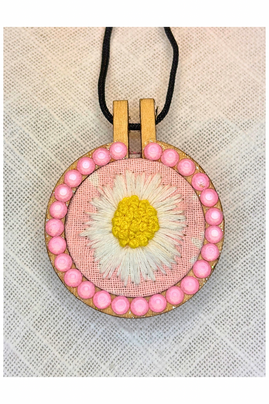Daisy Daydream Mini Embroidery