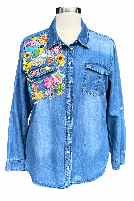 Art Teacher Patch Button Up Top - Size 22/24
