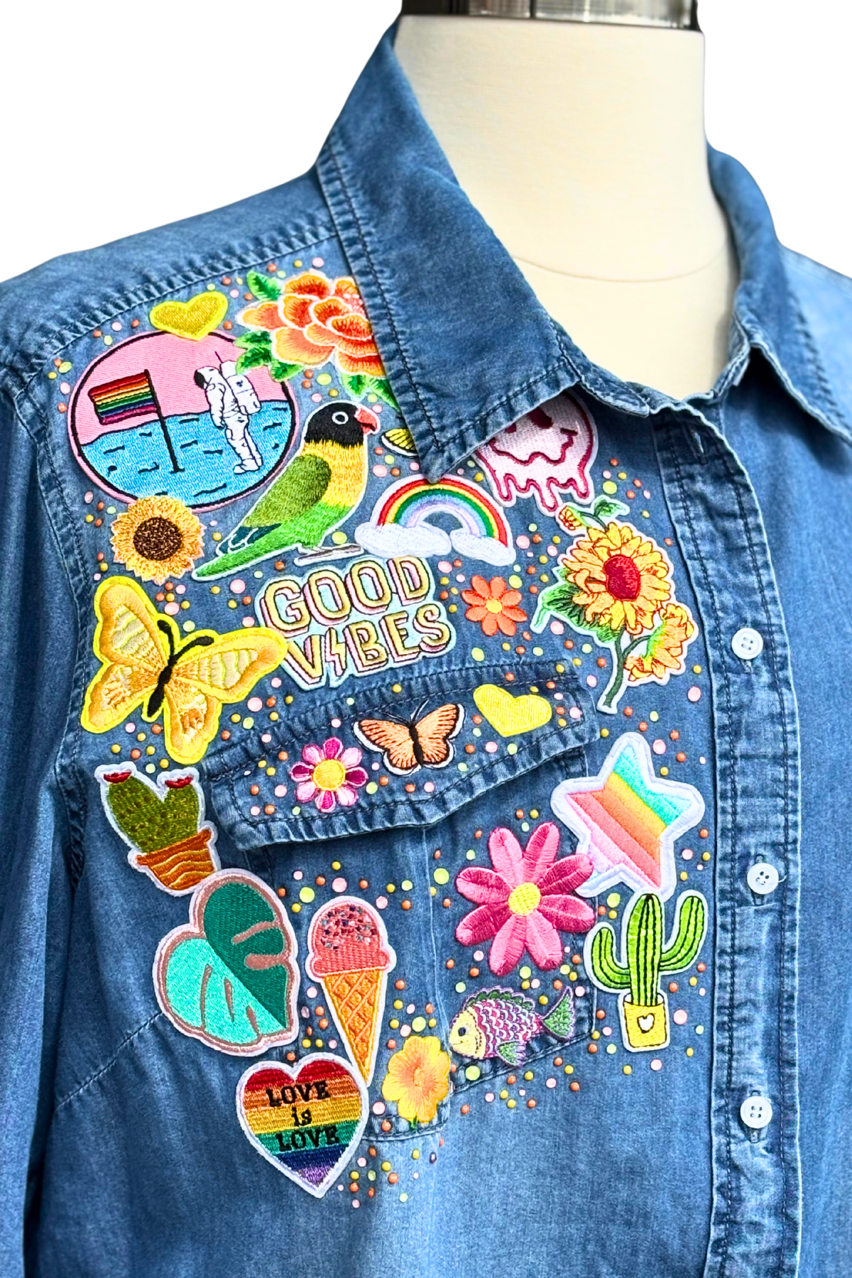 Art Teacher Patch Button Up Top - Size 22/24