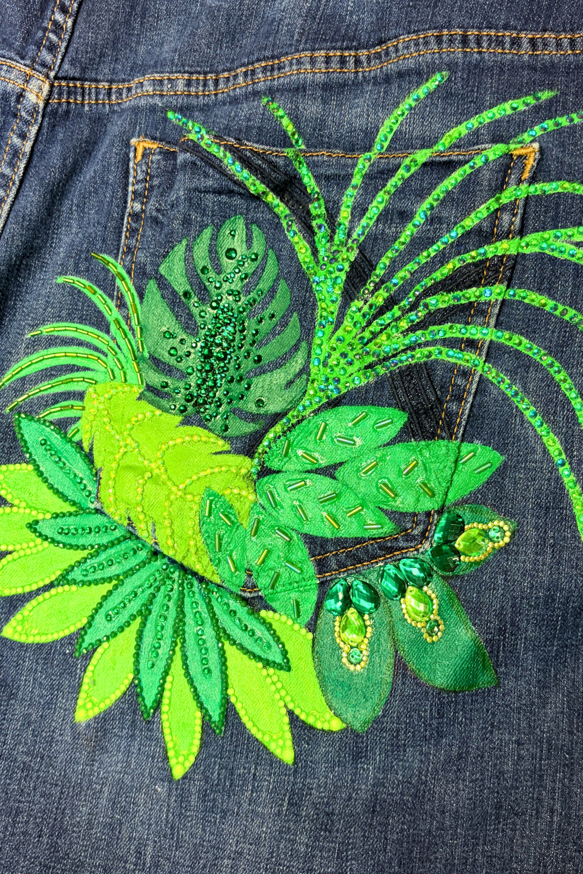 Emerald Overgrowth Beaded Denim Shorts - Size 26