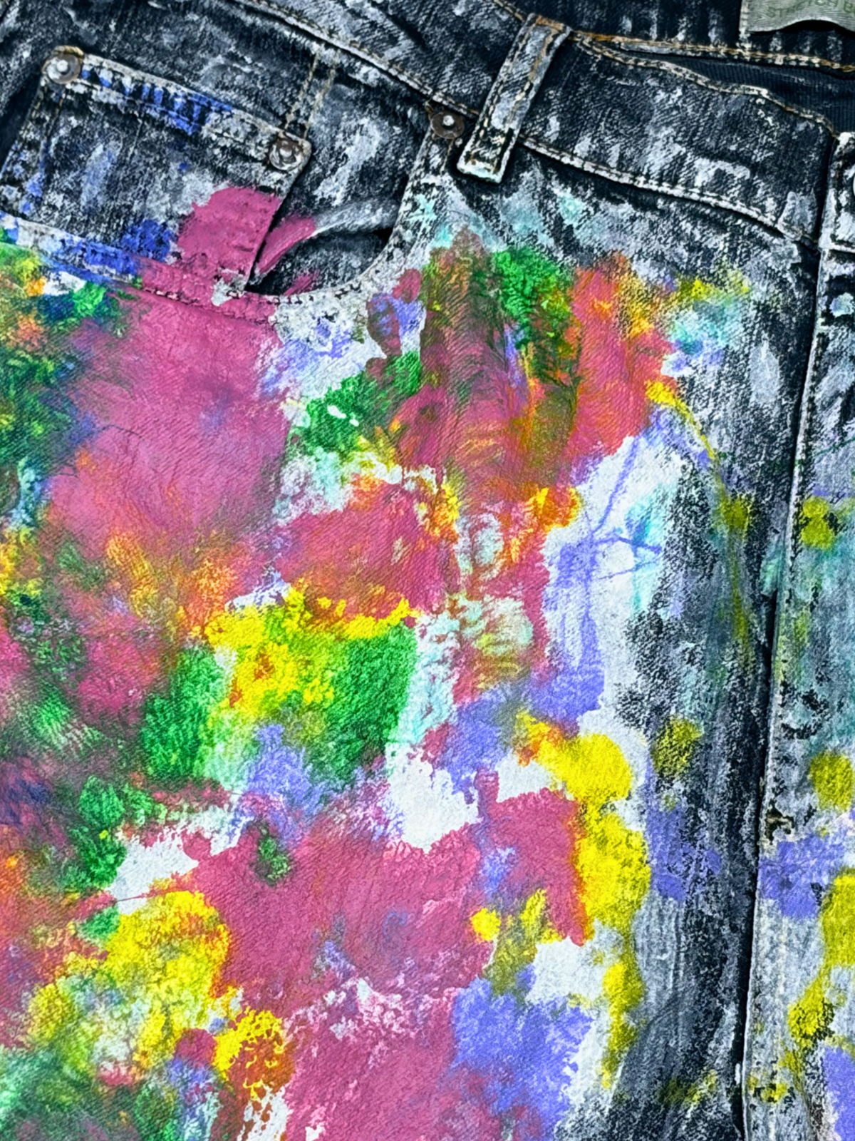 Fingerpaint Cutoff Denim Shorts - Size 22